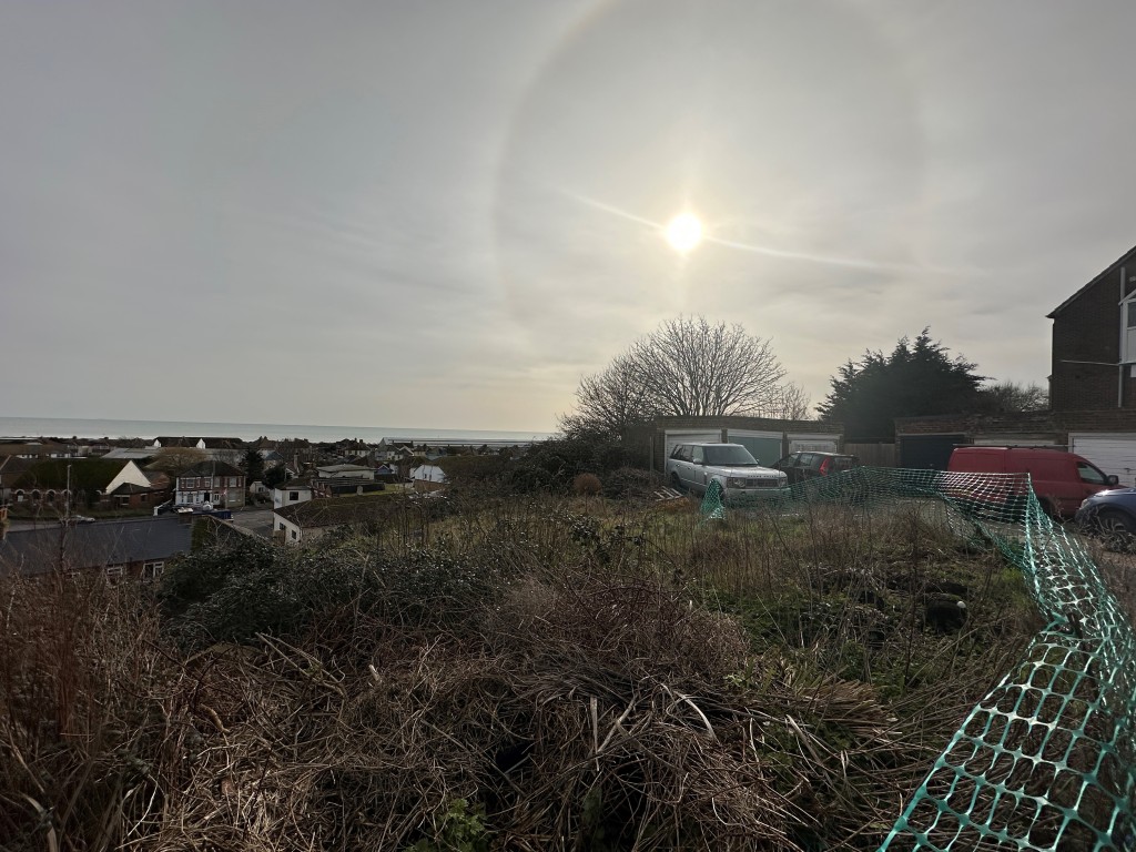 Lot: 32 - LAND WITH PLANNING FOR THREE TWO-BEDROOM FLATS WITH PARKING - Land located on Harley Way